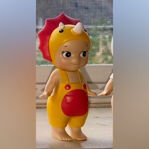 triceratops: dinosaur series - dino sonny angel